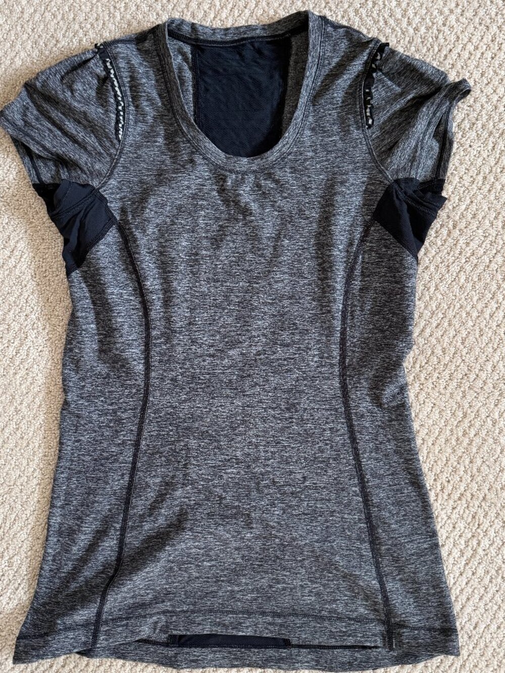 Lululemon Gray Short Sleeve Top